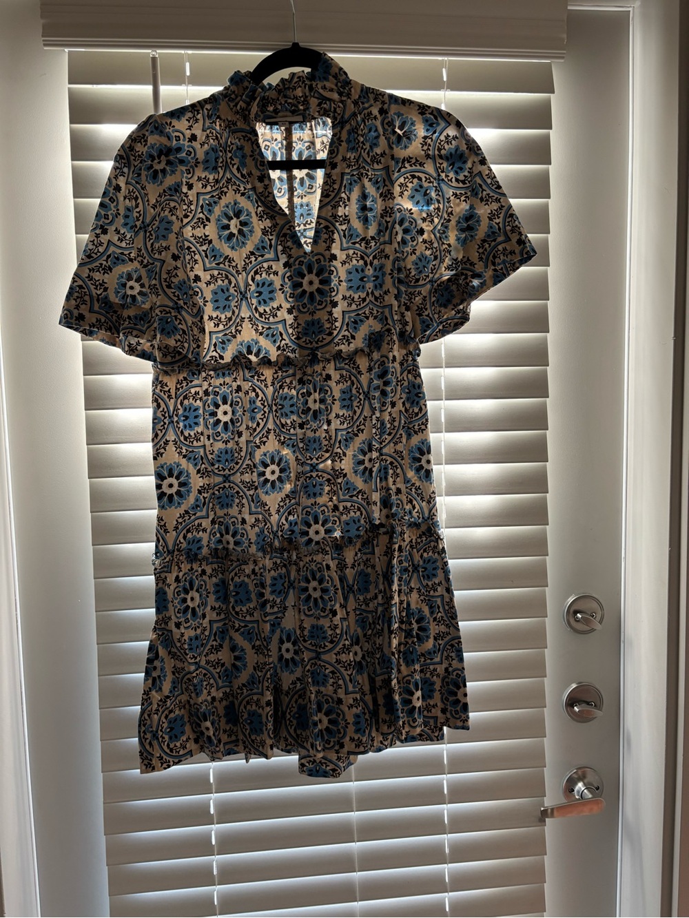 Blue & White Floral dress tuckernuck - Picture 2 of 3